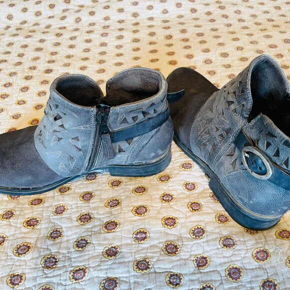 Miz Mooz Ankle Boot- Sz 39 (8.5) - Picture 1 of 6